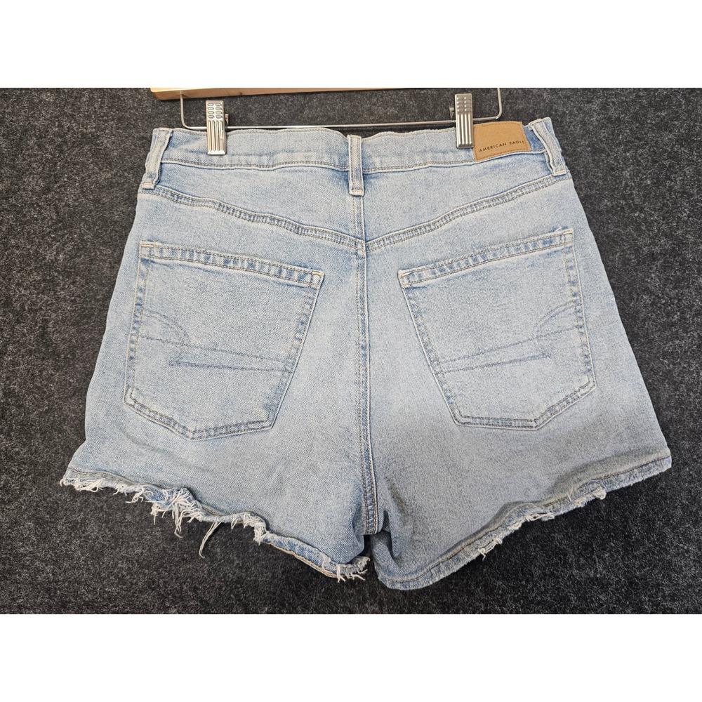 American Eagle 90s Boyfriend Shorts Womens 8 Light Wash Distressed High Rise - Picture 2 of 7